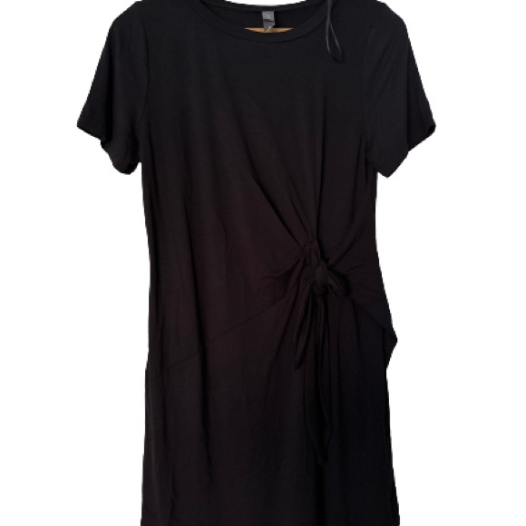 Dresses - Picture 8 of 12